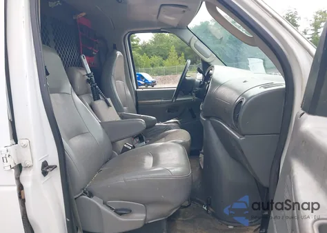 2004 Ford Econoline Commercial/Recreational z USA, uszkodzony, nr VIN 1FTNE24W84HB05409